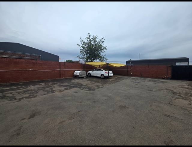2,000M² INDUSTRIAL YARD TO LET IN ALRODE SOUTH